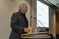 Begrüßung durch Horst Schörshusen, Staatssekretär im Ministerium für Ernährung, Landwirtschaft und Verbraucherschutz des Landes Niedersachsen Begrüßung durch Horst Schörshusen, Staatssekretär im Ministerium für Ernährung, Landwirtschaft und Verbraucherschutz des Landes Niedersachsen